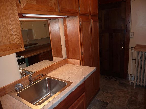2nd image of 1679 Taylor Ave #3