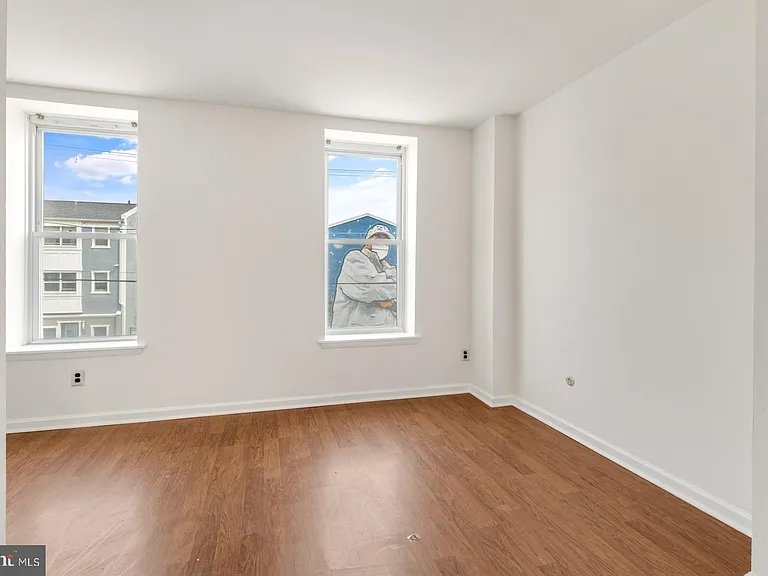 3306 Haverford Ave — Photo 27