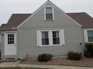 2705 S Beverly Cir, Independence, MO 64052