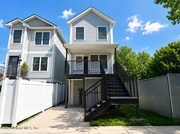 822 Nugent Ave, Staten Island, NY 10306