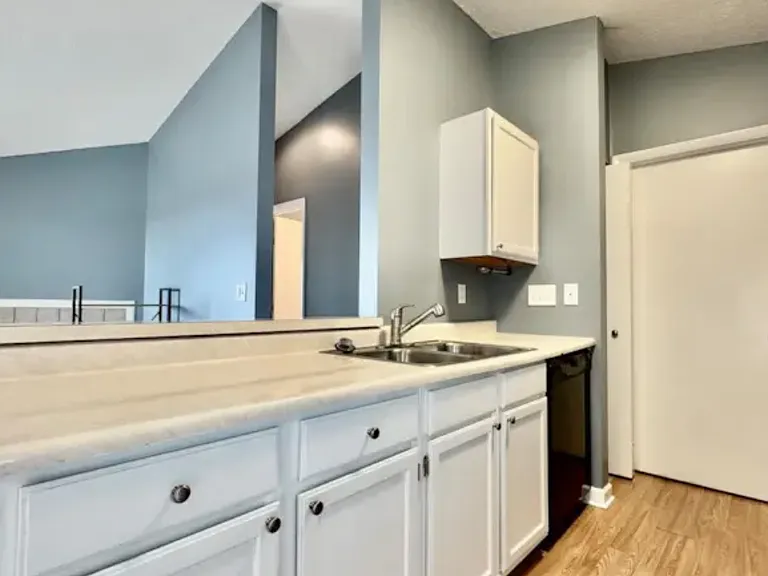 8854 Eagleview Dr #6 — Photo 10