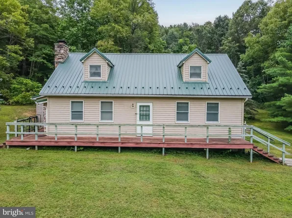 22464 Loop Rd, Doylesburg, PA 17219