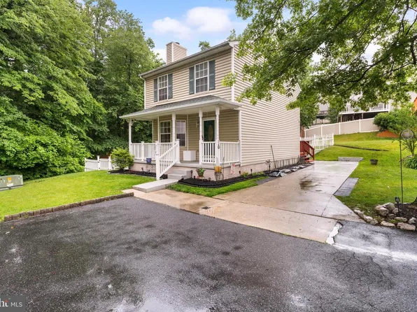 26 Heavrin Ct, Baltimore, MD 21236