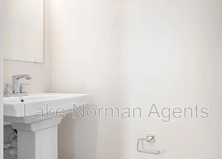 1814 Aspire St — Photo 22