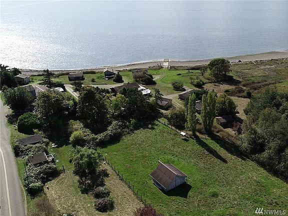 2nd image of 10 Beach Dr