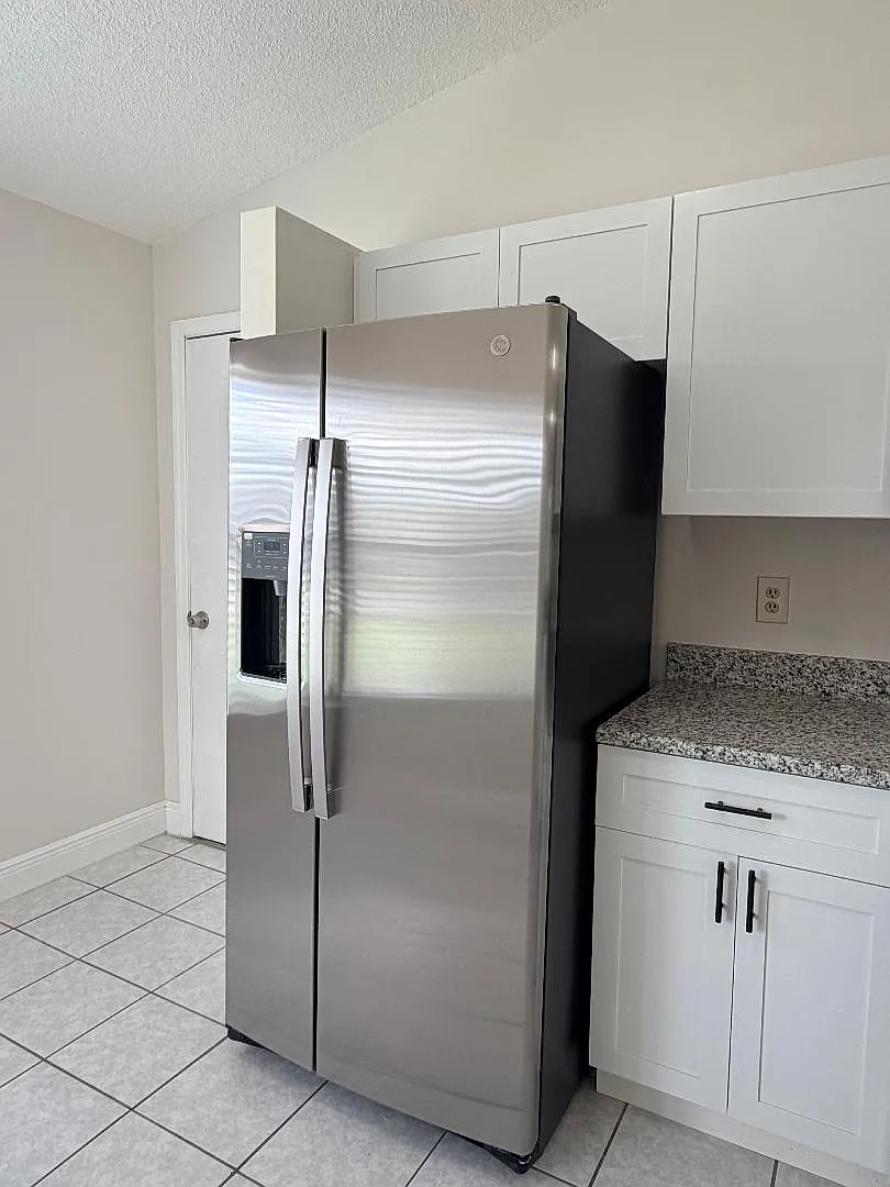 3 bed, 1258 sqft, $2,000 — Photo 4