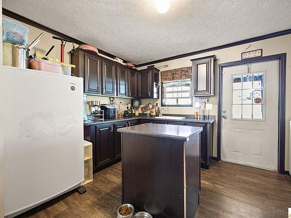 3rd image of 222 Jaggers Rd