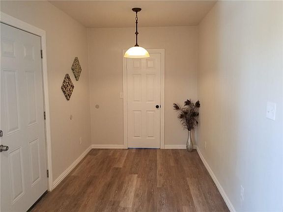 5th image of 3121 Avenue L