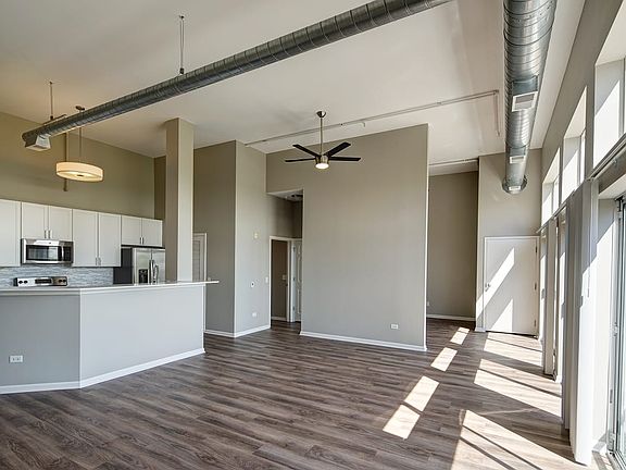 4th image of 2720 S Highland Ave #4696005