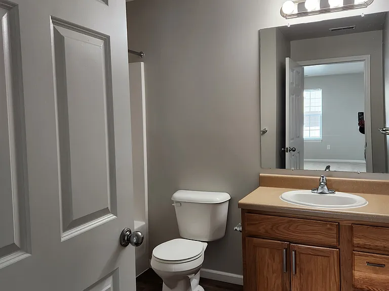 Abbey Ridge Apartment Homes — Photo 102