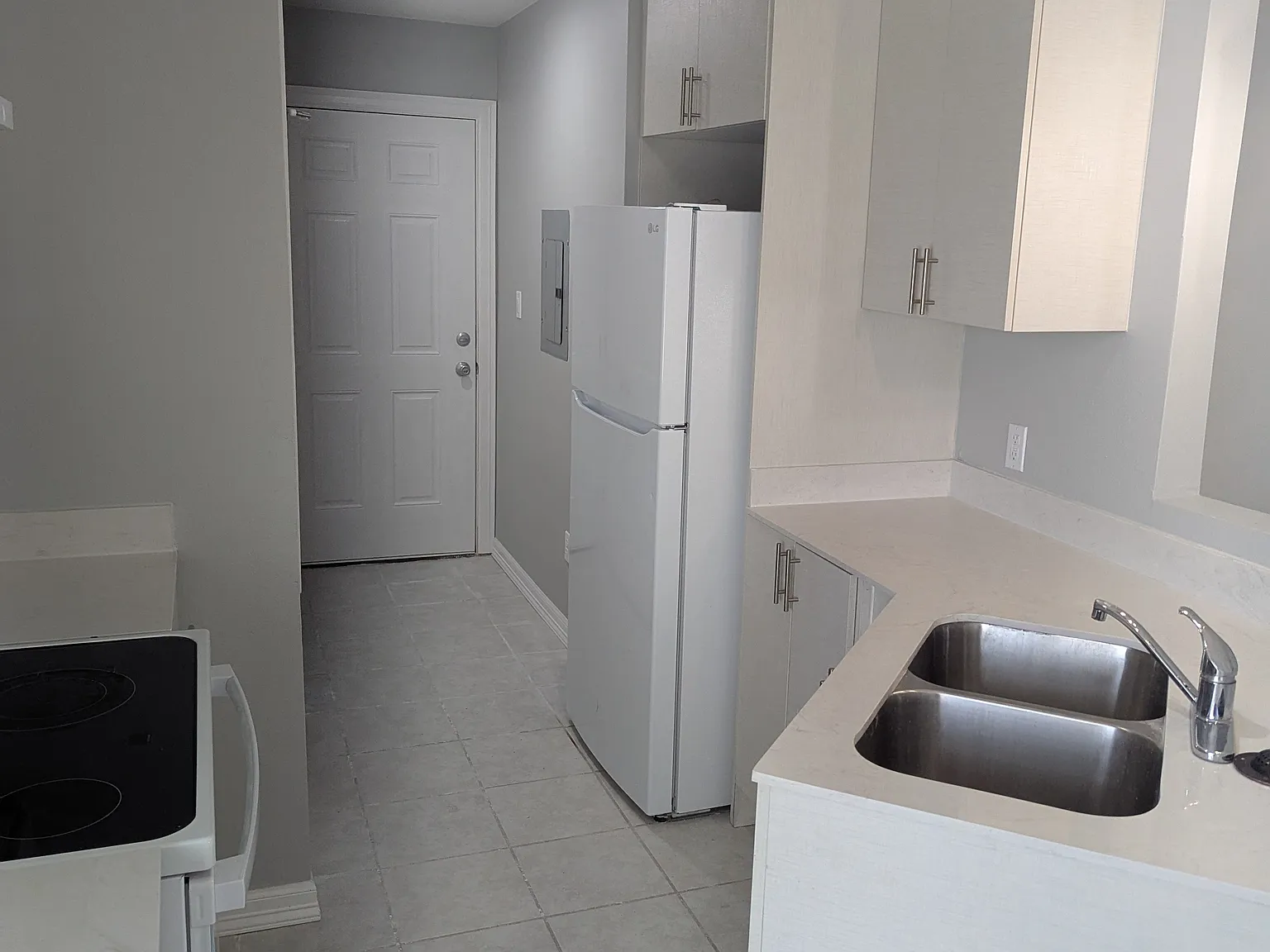 2 bed, 960 sqft, $1,050 — Photo 4