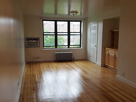 2nd image of 3038 49th St APT 3N