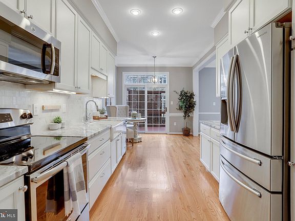2nd image of 6254 Traci Joyce Ln