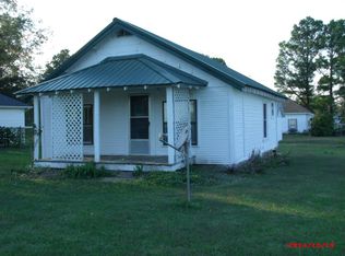 101 S Walnut St, Holdenville, OK 74848