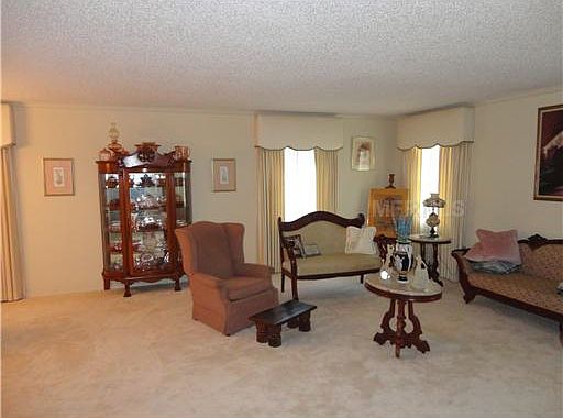 3rd image of 5433 Kings Mont Dr