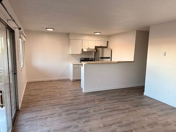 5th image of 1515 NW 28th Ave APT 10