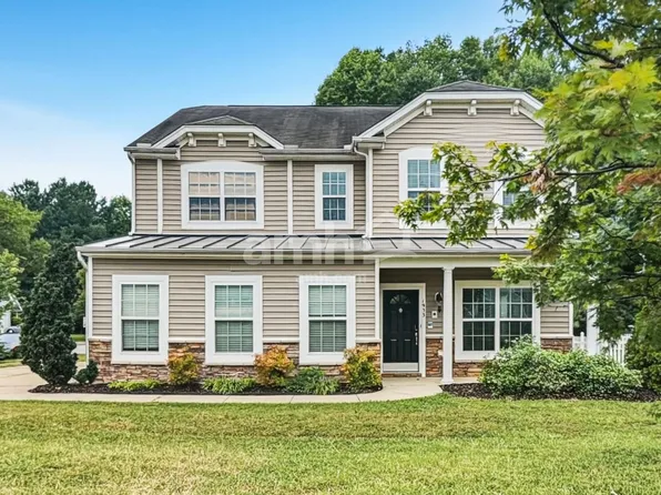 1933 Sterling Hill Dr, Fuquay Varina, NC 27526
