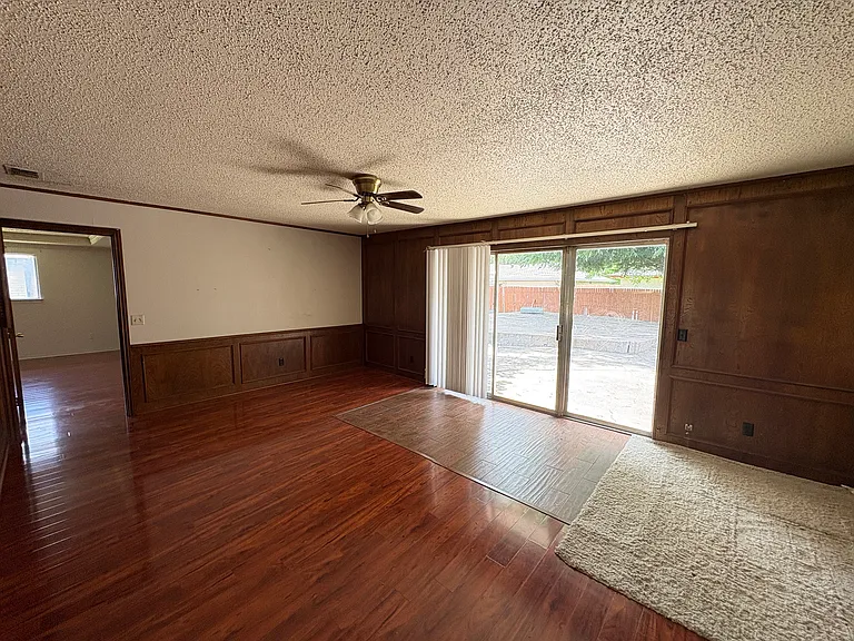 2916 Robin Rd — Photo 8