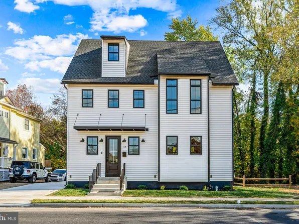 18 New Albany Rd, Moorestown, NJ 08057