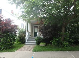 35 Halsted St, Newton, NJ 07860