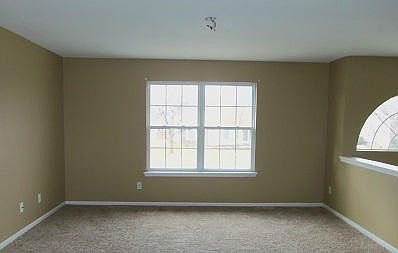 5th image of 2115 Saratoga Dr