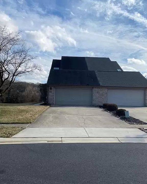 1st image of 216 Steeplechase Cir