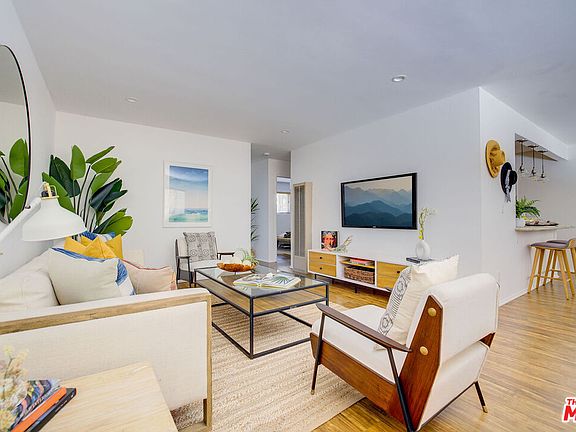 3rd image of 2234 Virginia Ave APT 1