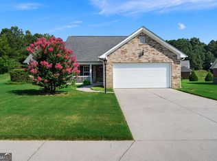 303 Hillside Dr SW, Calhoun, GA 30701