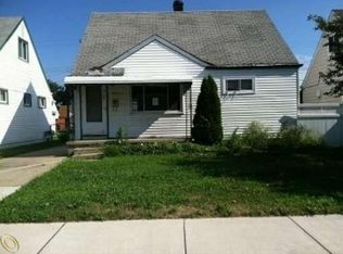 983 E Barrett Ave, Madison Heights, MI 48071