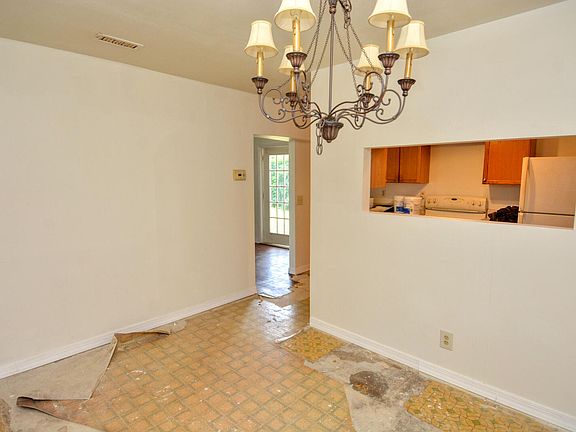 5th image of 4211 NE Cheri Drive