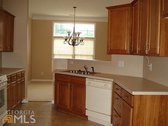 4th image of 103 Alexandria Blvd