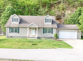 95 Prater Dr, Pikeville, KY 41501