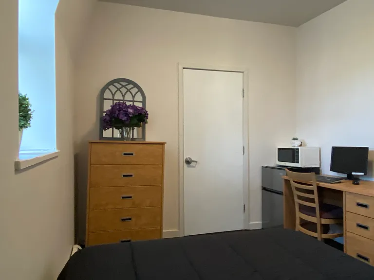 222 S Aurora St — Photo 45
