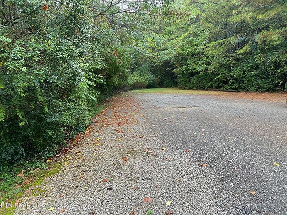 2nd image of Ridgecrest Dr