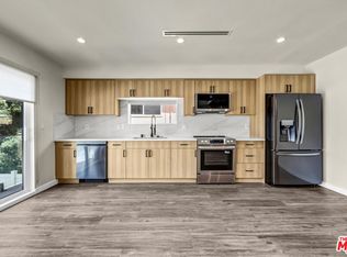 1305 N Sycamore Ave #1/4, Los Angeles, CA 90028