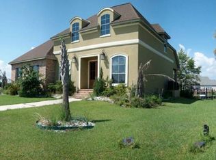 215 Islander Dr, Slidell, LA 70458