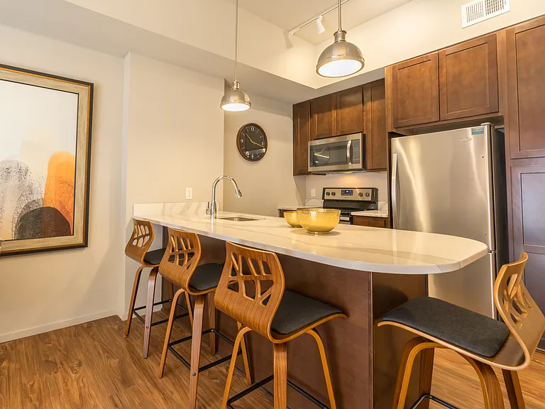 Breakers Apartments — Photo 15