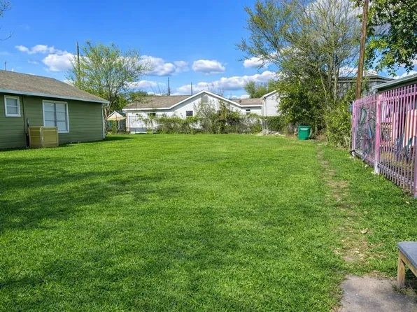 4405 Canal St, Houston, TX 77011