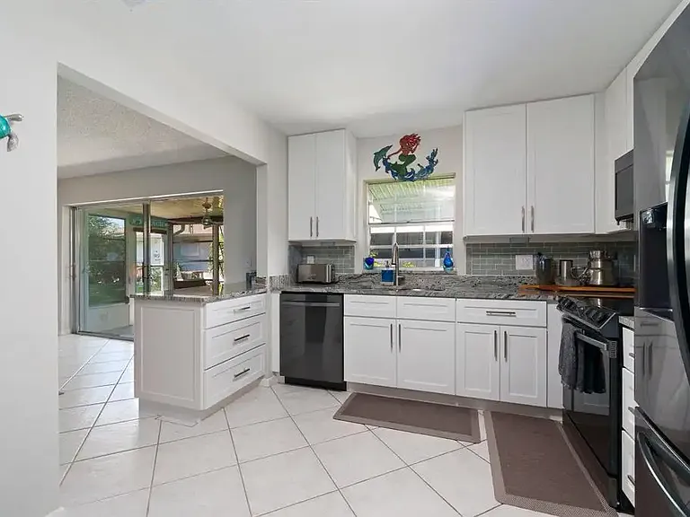 943 Savannas Point Dr #D — Photo 87