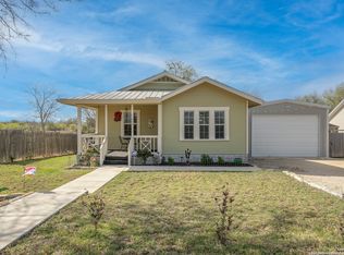 1009 New Fountain Rd, Hondo, TX 78861