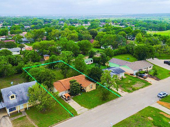 4th image of 811 Stonegate Dr