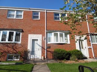 922 Circle Dr, Baltimore, MD 21227