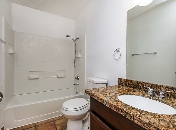 3rd image of 716 W Hermosa Dr