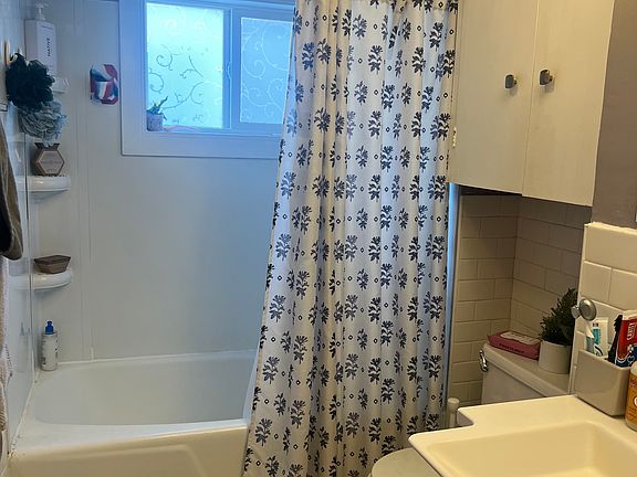 5th image of 285 N Park Ave