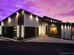 186 Frudeger Rd, Lake Ozark, MO 65049