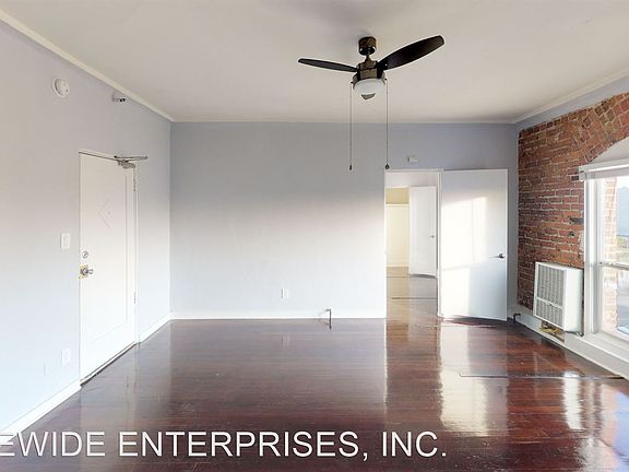 3rd image of 109 S Normandie Ave APT 406