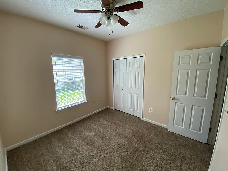 146 Alexander Way — Photo 11