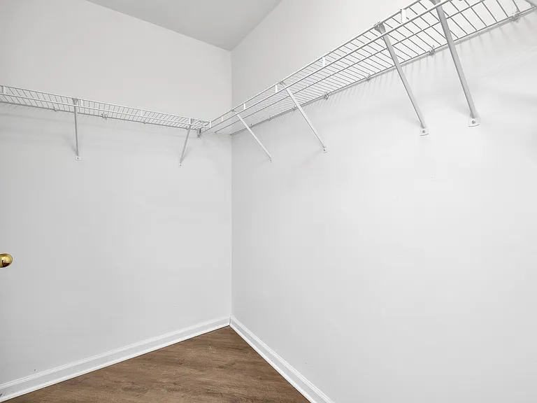28 Henning Ter — Photo 26