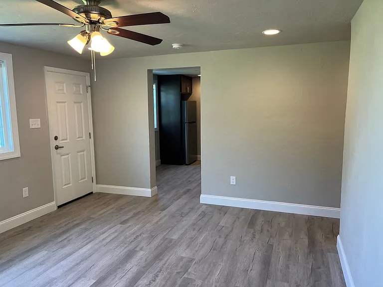 Salem Run Apartments - Phase 1 — Photo 26