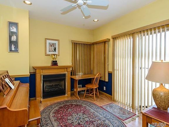 5th image of 101 Broadmoor Ln